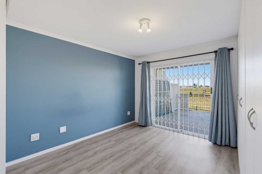 2 Bedroom Property for Sale in Royal Ascot Western Cape